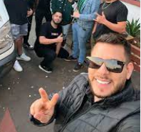 <em>Alejandro R.</em>